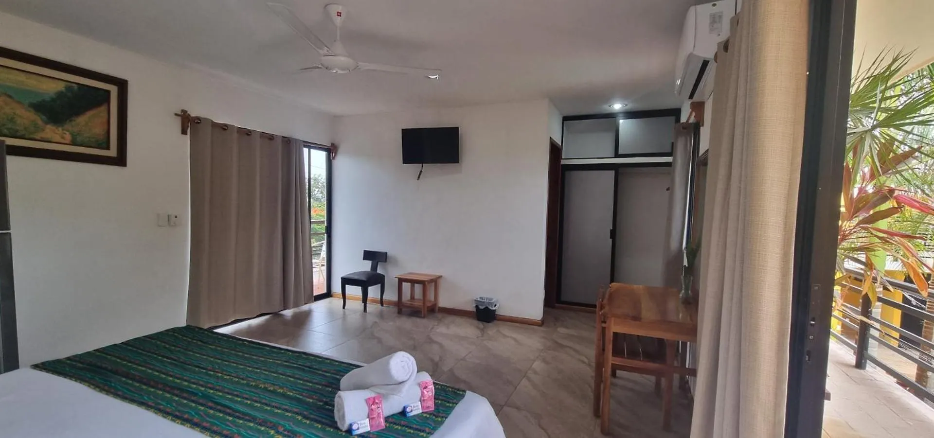Hotel Iker 툴룸 3*,