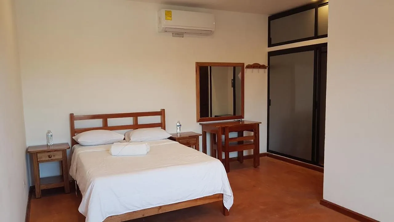 Hotel Iker 툴룸