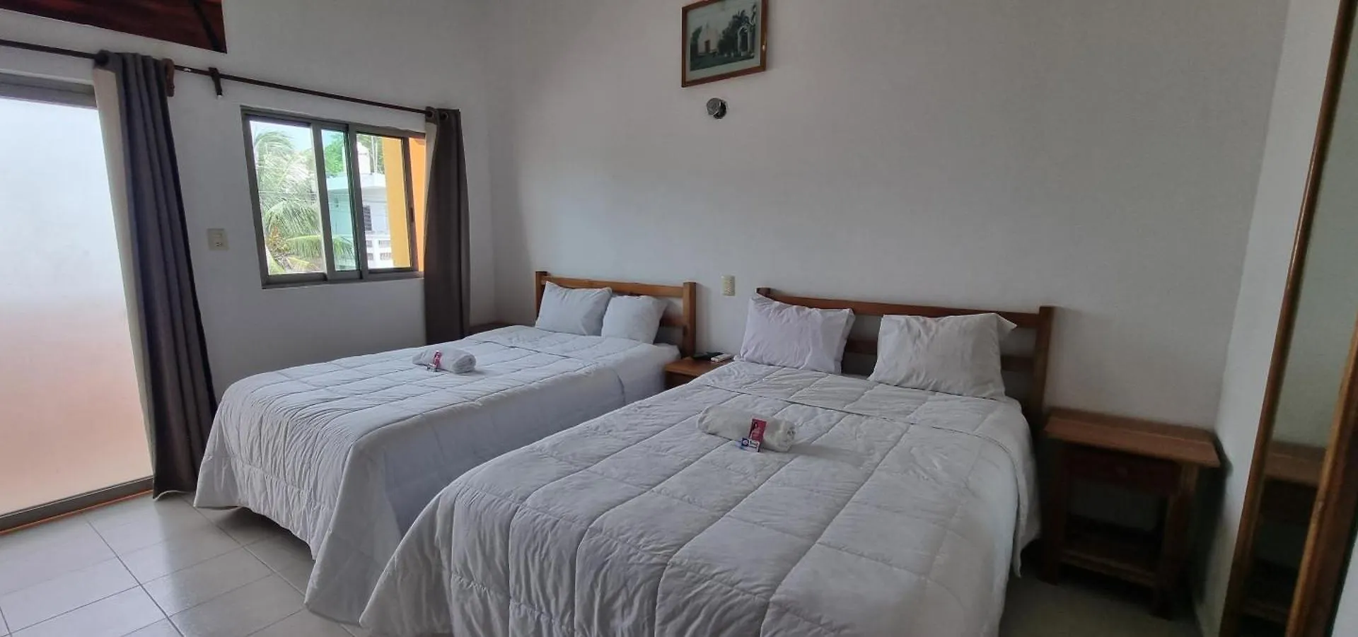 Hotel Iker تولوم